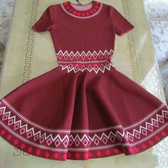 New ALEXANDER McQUEEN Runway Knit Flared Stretchy Bandage Dress - Picture 2 of 6